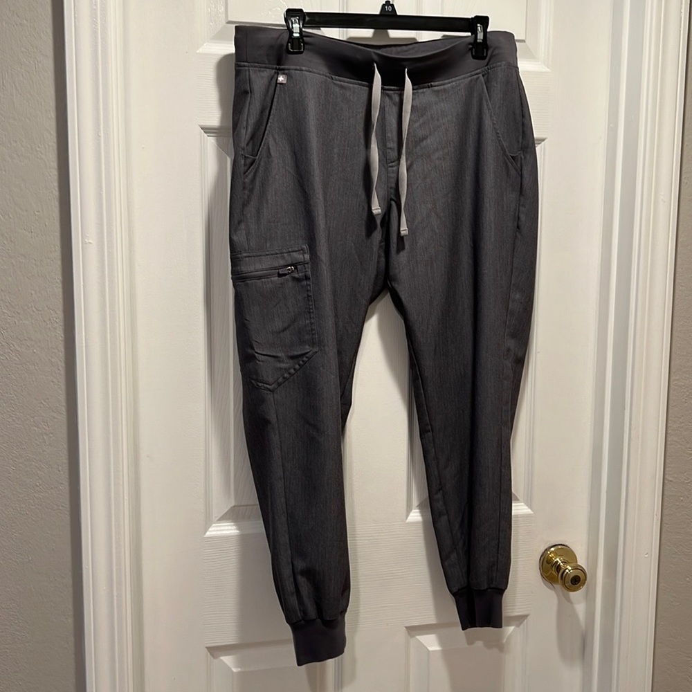 Figs Women’s Graphite Zamora Jogger Petite Large